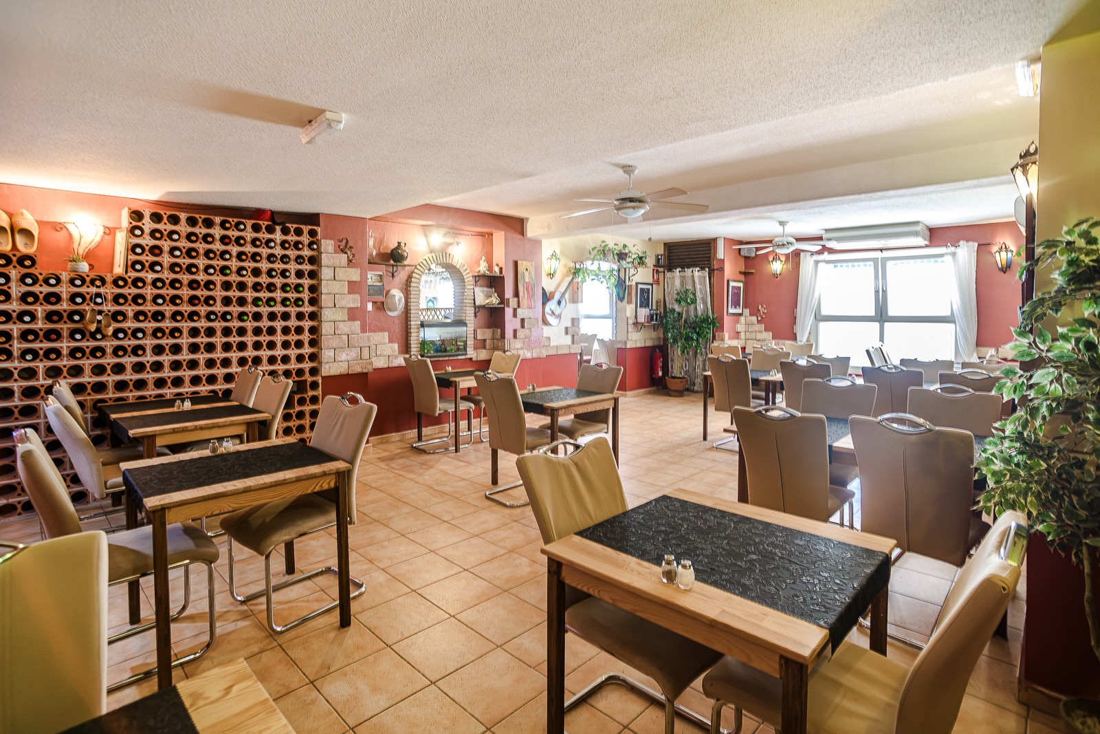 Commercial unit for sale in Torrevieja, Alicante, Spain