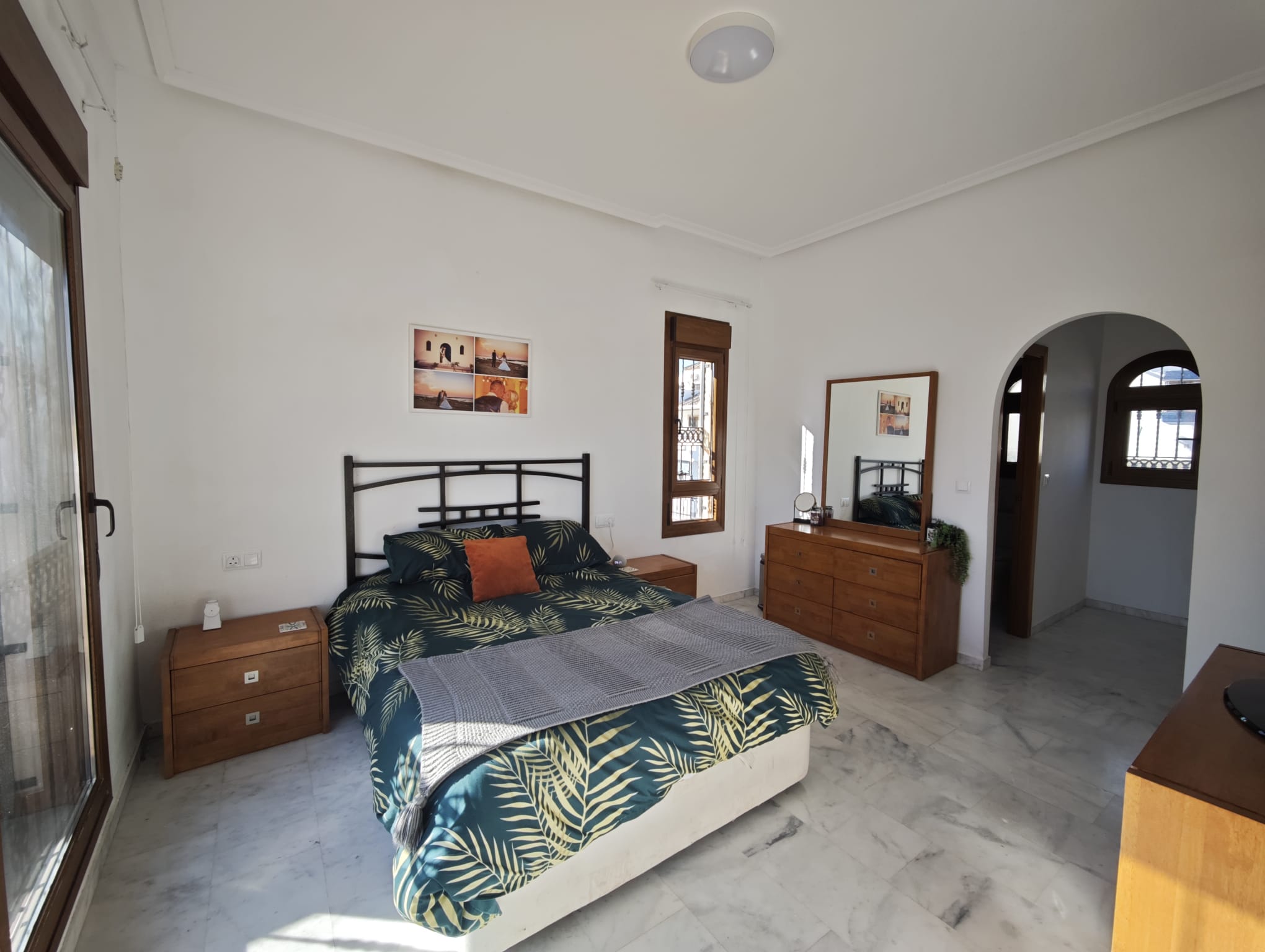 Villa for sale in Algorfa, Alicante, Spain