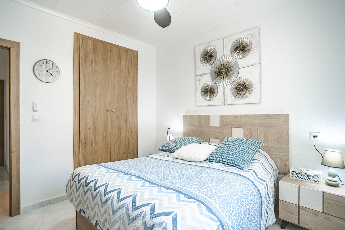 Villa for sale in La Marina, Alicante, Spain