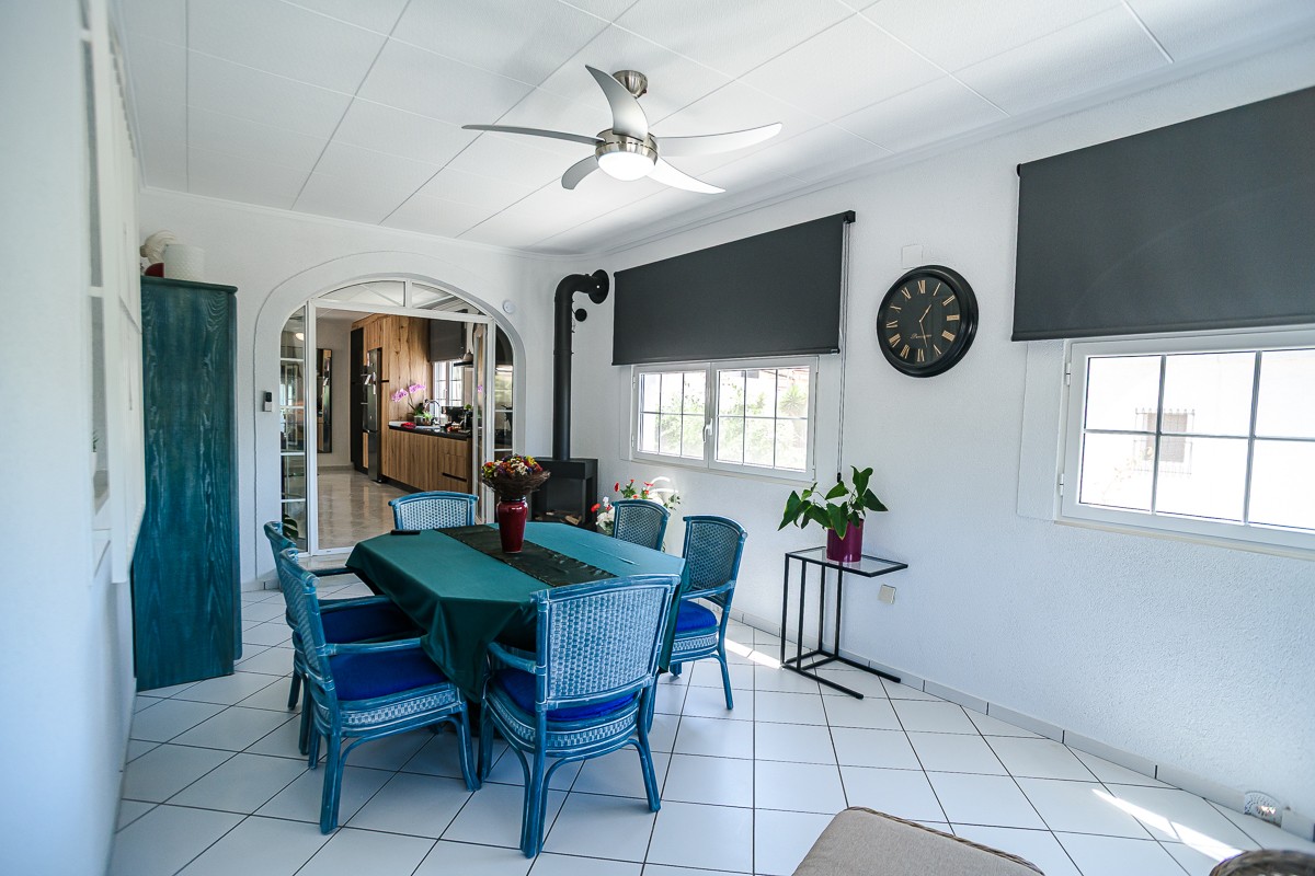 Villa for sale in La Marina, Alicante, Spain