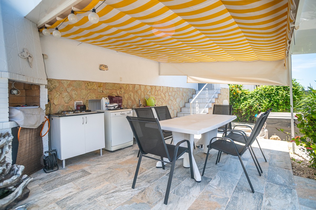 Villa for sale in La Marina, Alicante, Spain