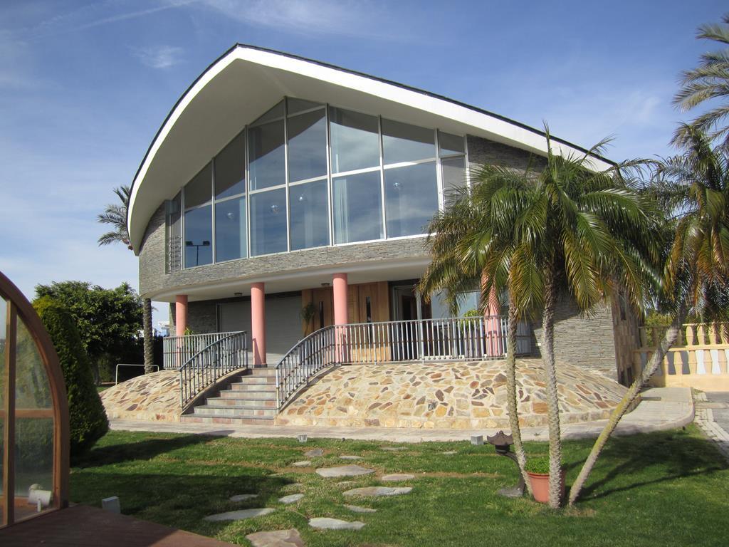 Villa for sale in Los Montesinos, Alicante, Spain