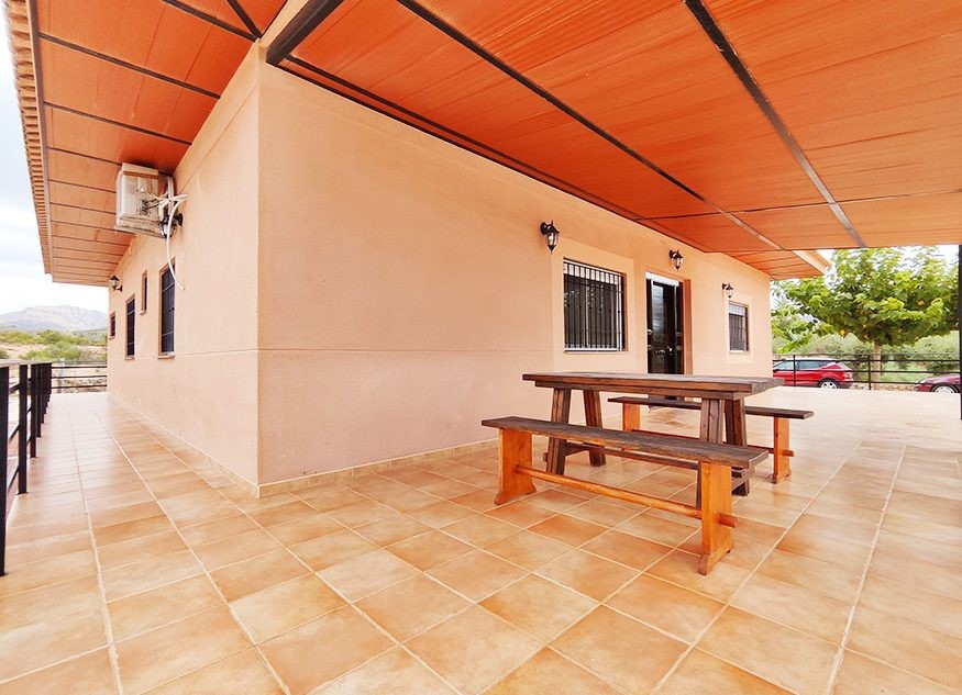 Villa en venta en Abanilla