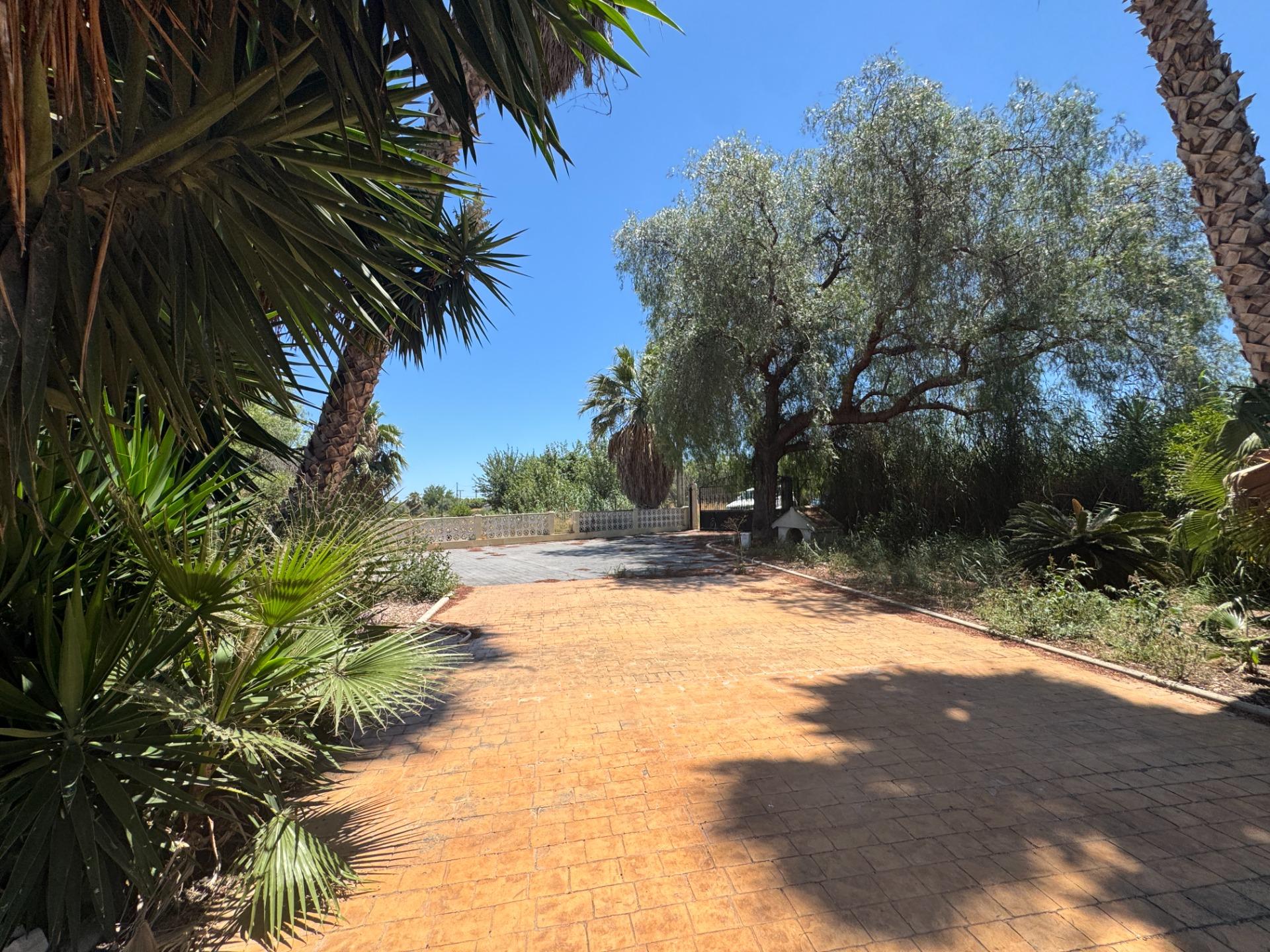 Finca for sale in Dolores, Alicante, Spain