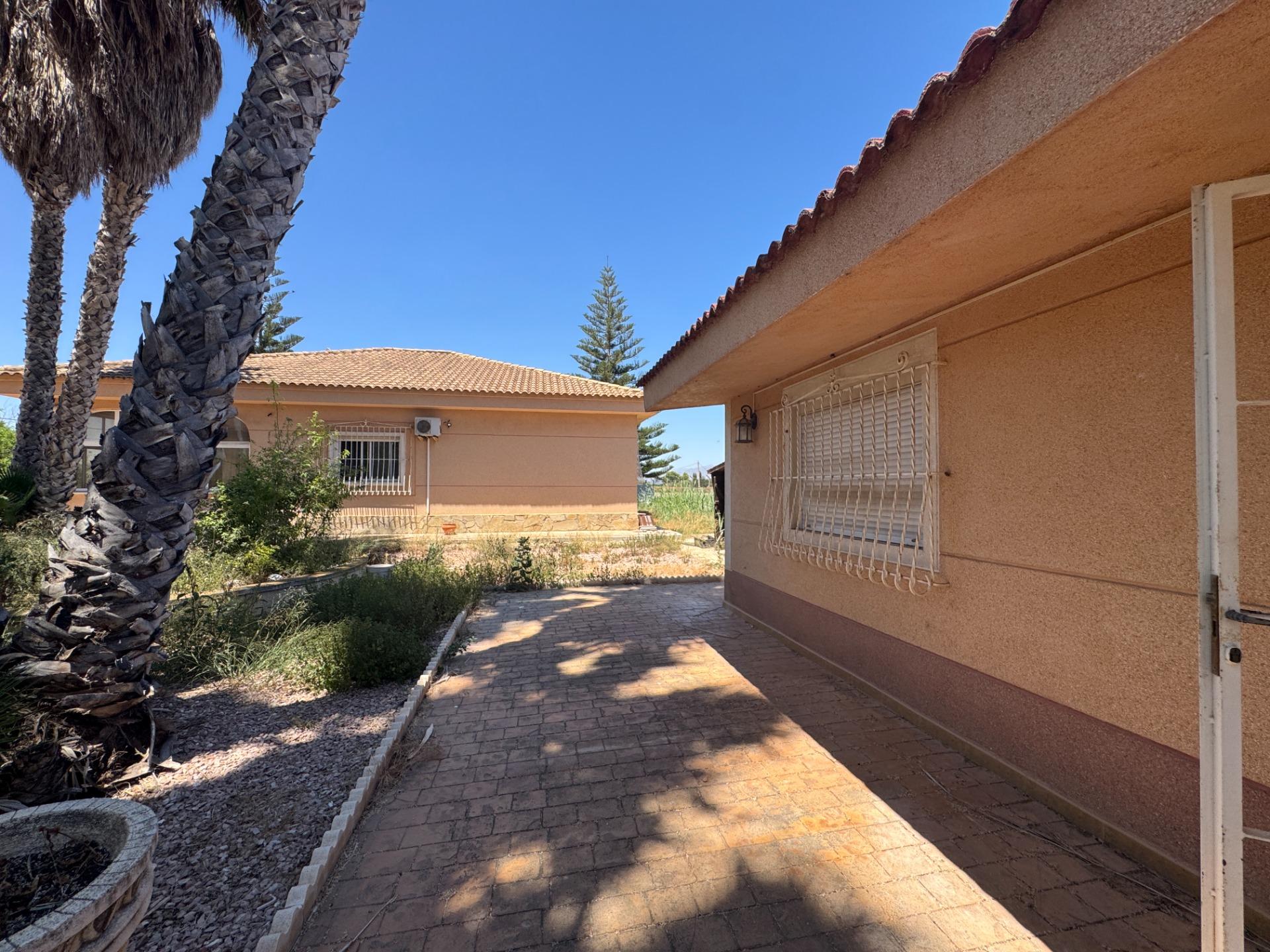 Finca for sale in Dolores, Alicante, Spain
