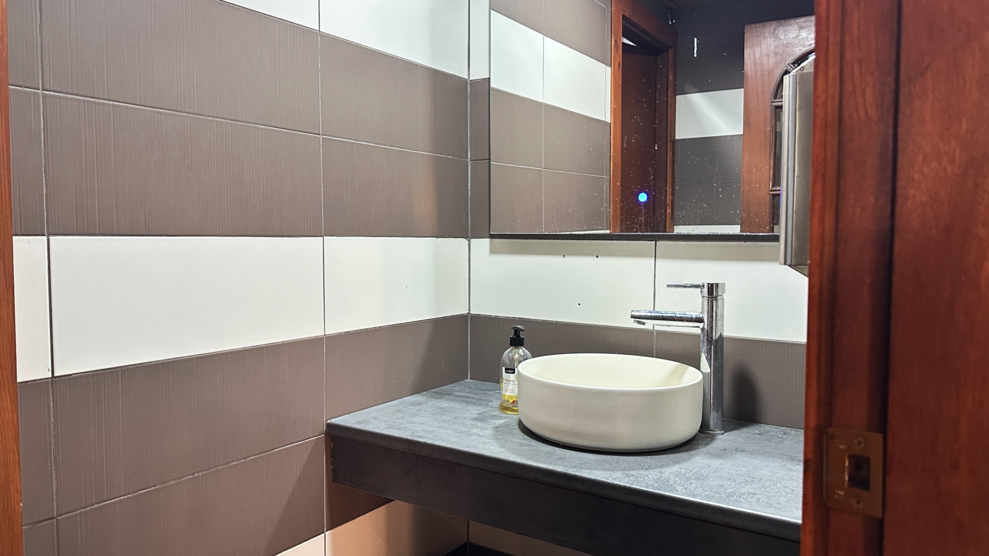 Commercial unit for sale in Torrevieja, Alicante, Spain