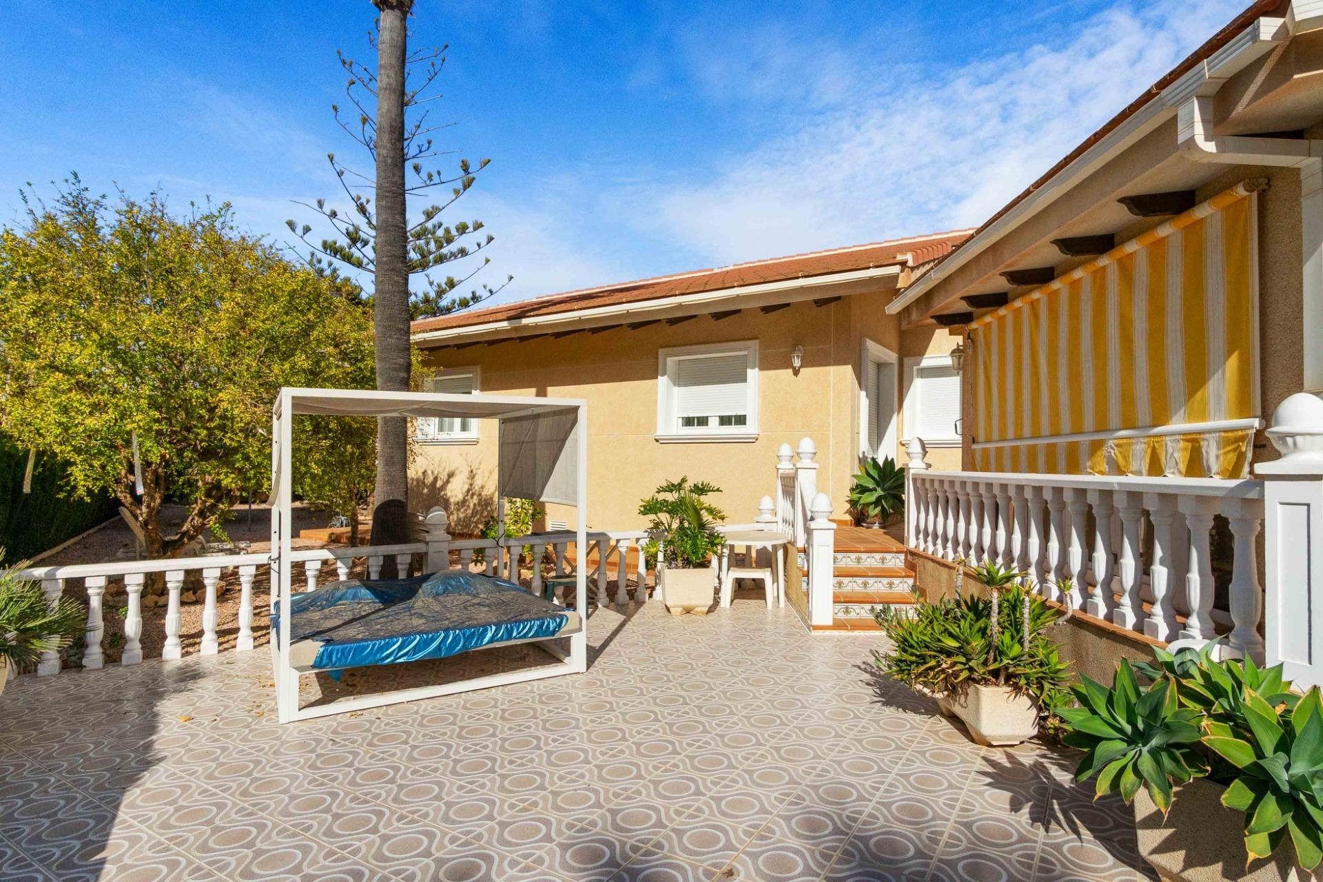 Villa en venta en Cabo Roig