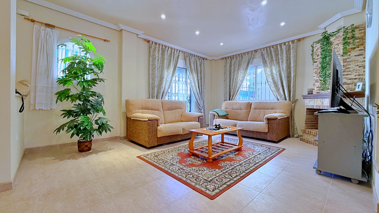 Villa for sale in Orihuela, Alicante, Spain