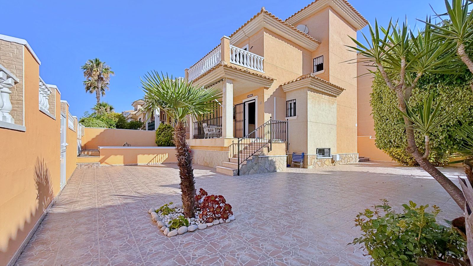 Villa for sale in Orihuela, Alicante, Spain