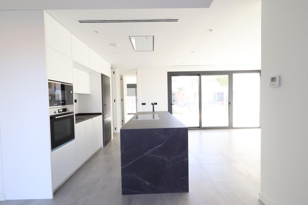 Villa en venta en Los Alcázares