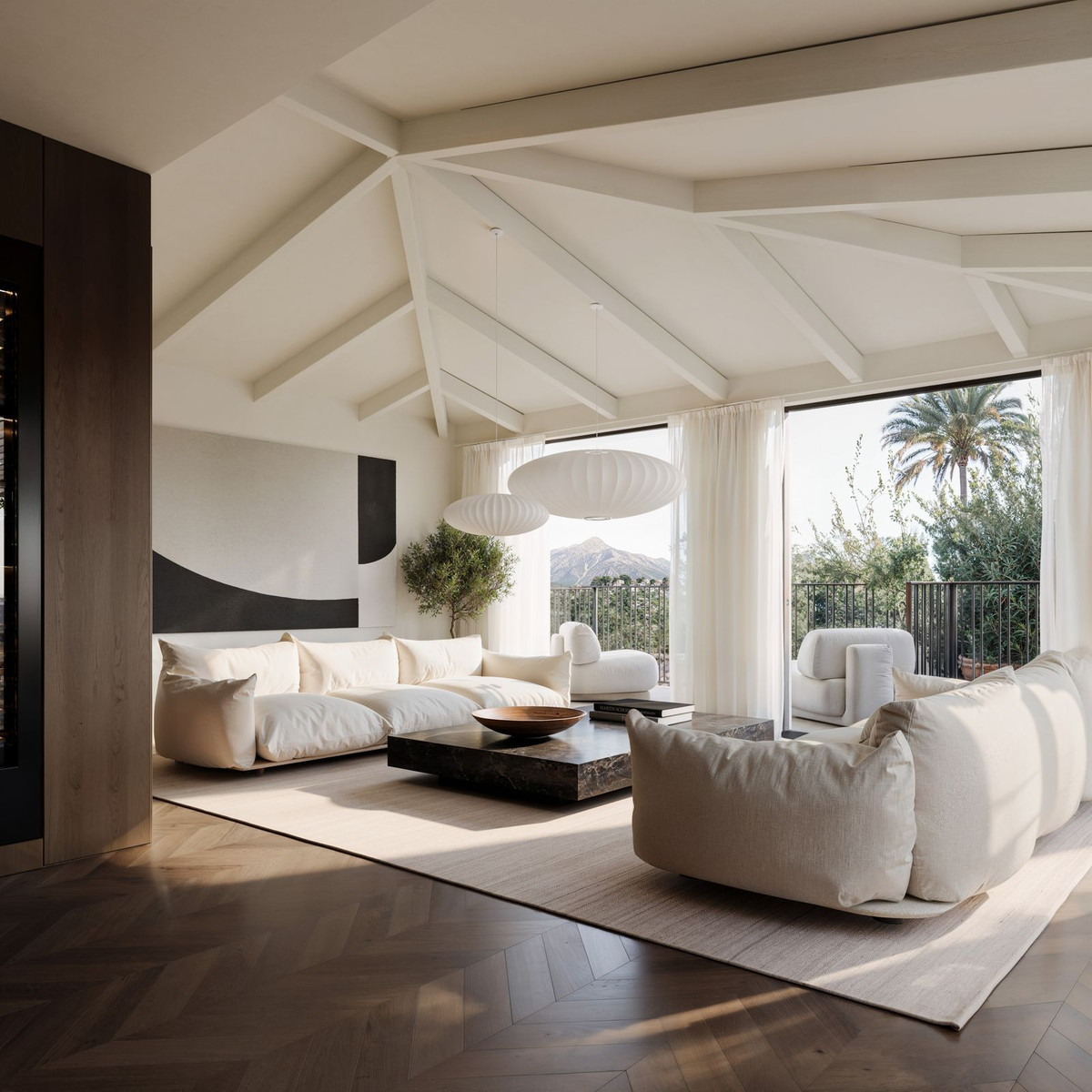 Villa for sale in Nueva Andalucía, Málaga, Spain