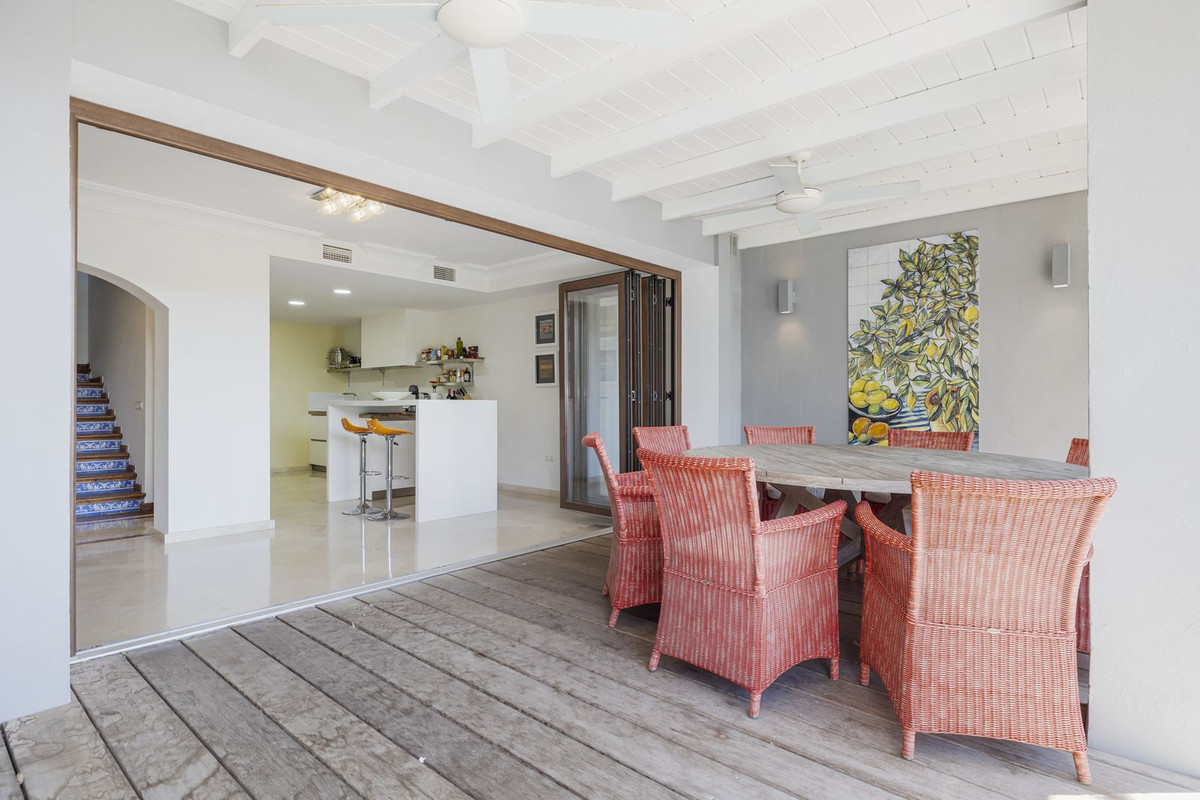 Town House for sale in Benahavis, Málaga, Spain