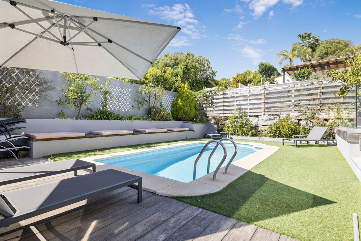 Town House for sale in Benahavis, Málaga, Spain