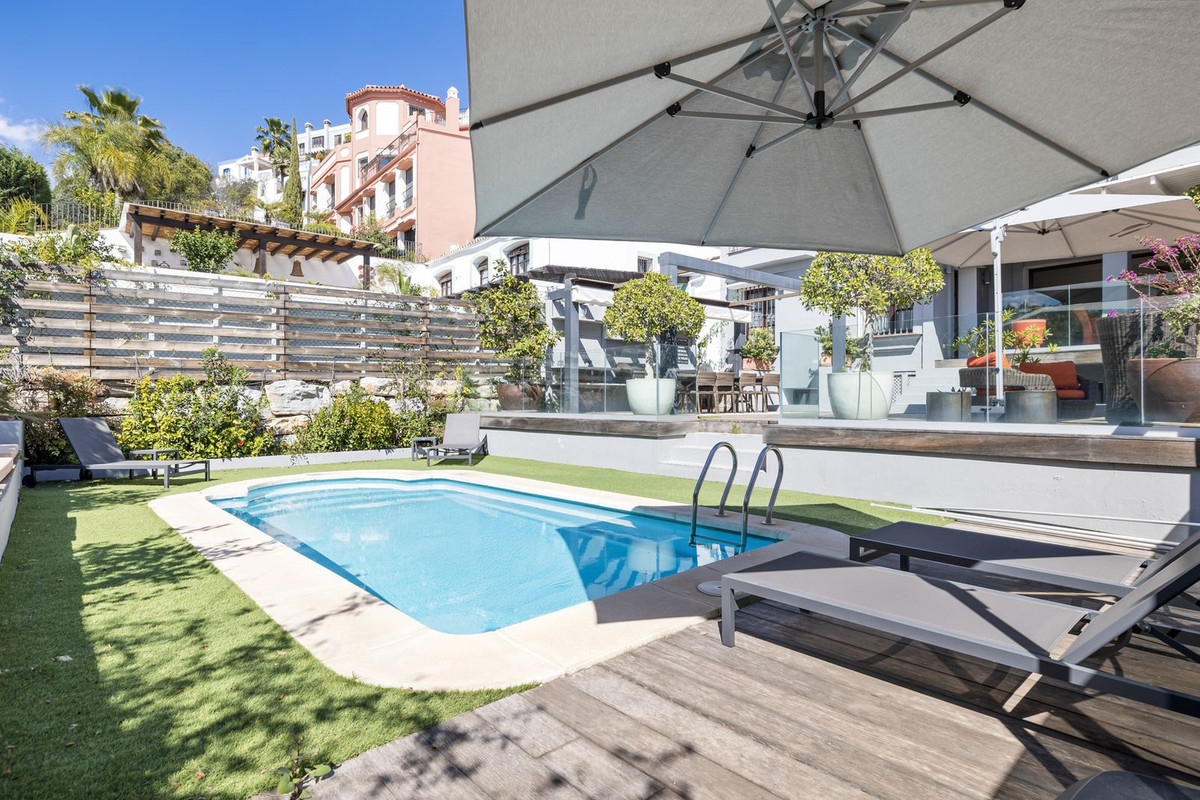 Town House for sale in Benahavis, Málaga, Spain