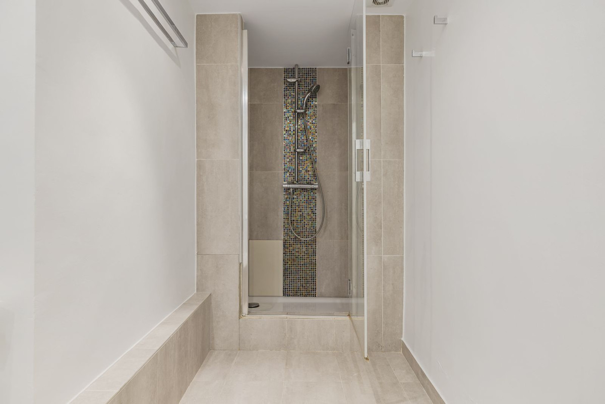 Town House for sale in Benahavis, Málaga, Spain