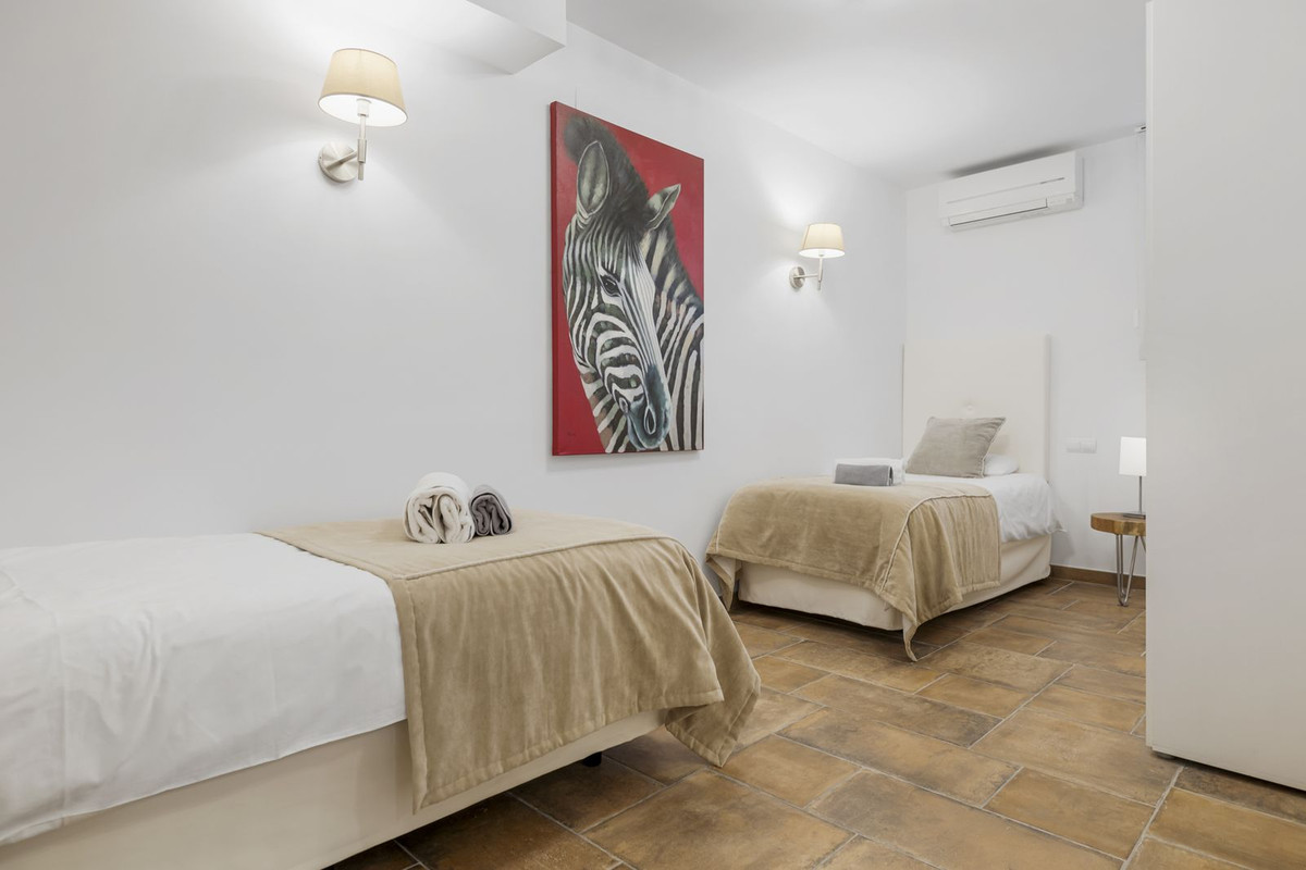 Town House for sale in Benahavis, Málaga, Spain