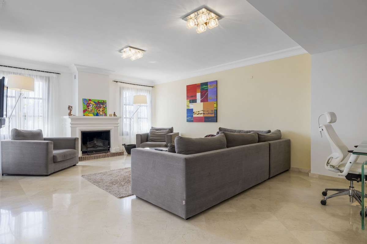 Town House for sale in Benahavis, Málaga, Spain