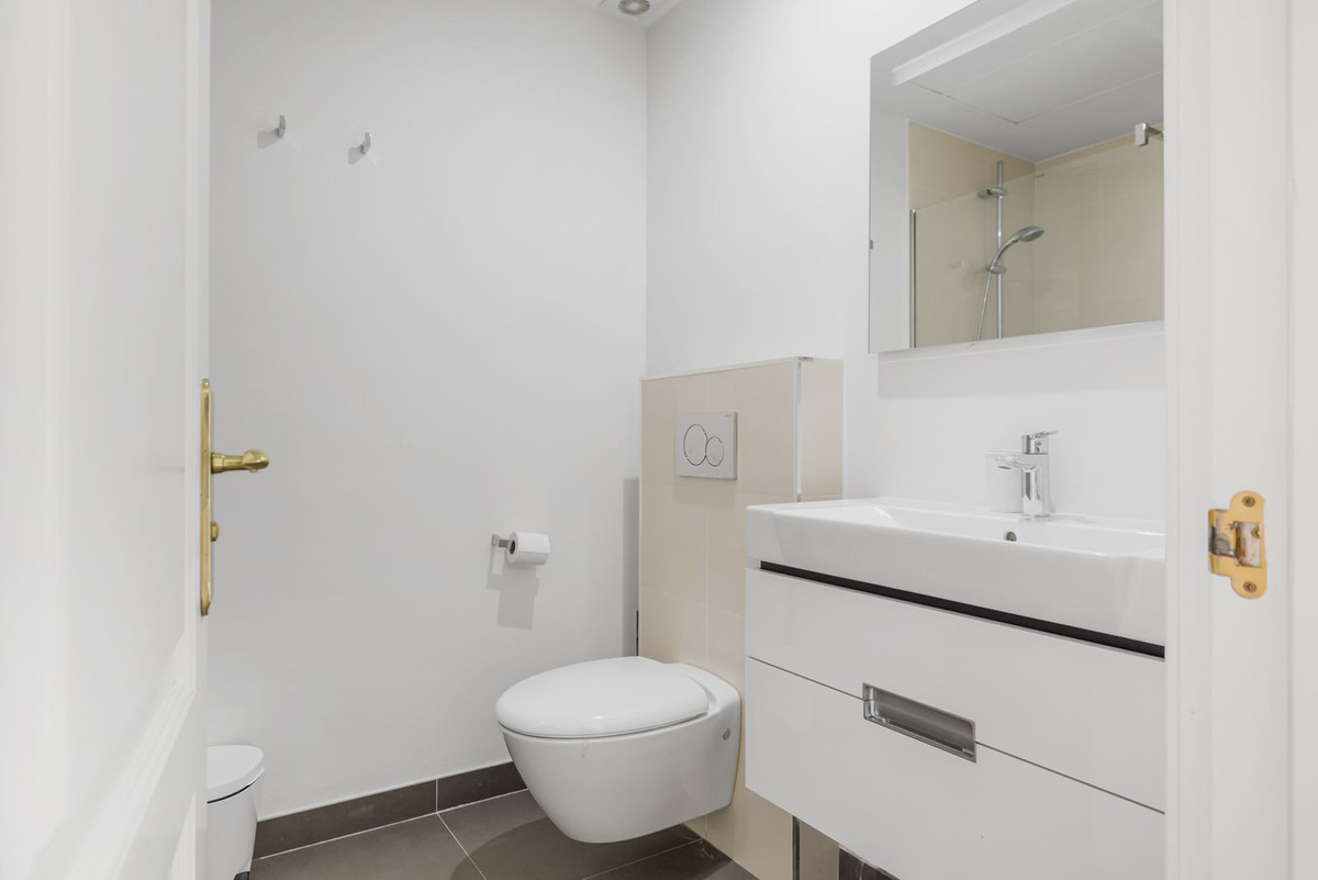 Town House for sale in Benahavis, Málaga, Spain