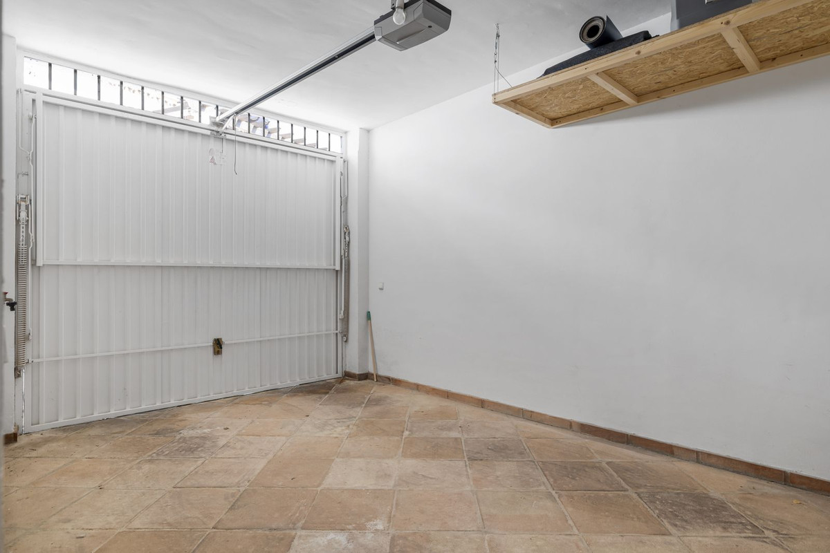 Town House for sale in Benahavis, Málaga, Spain