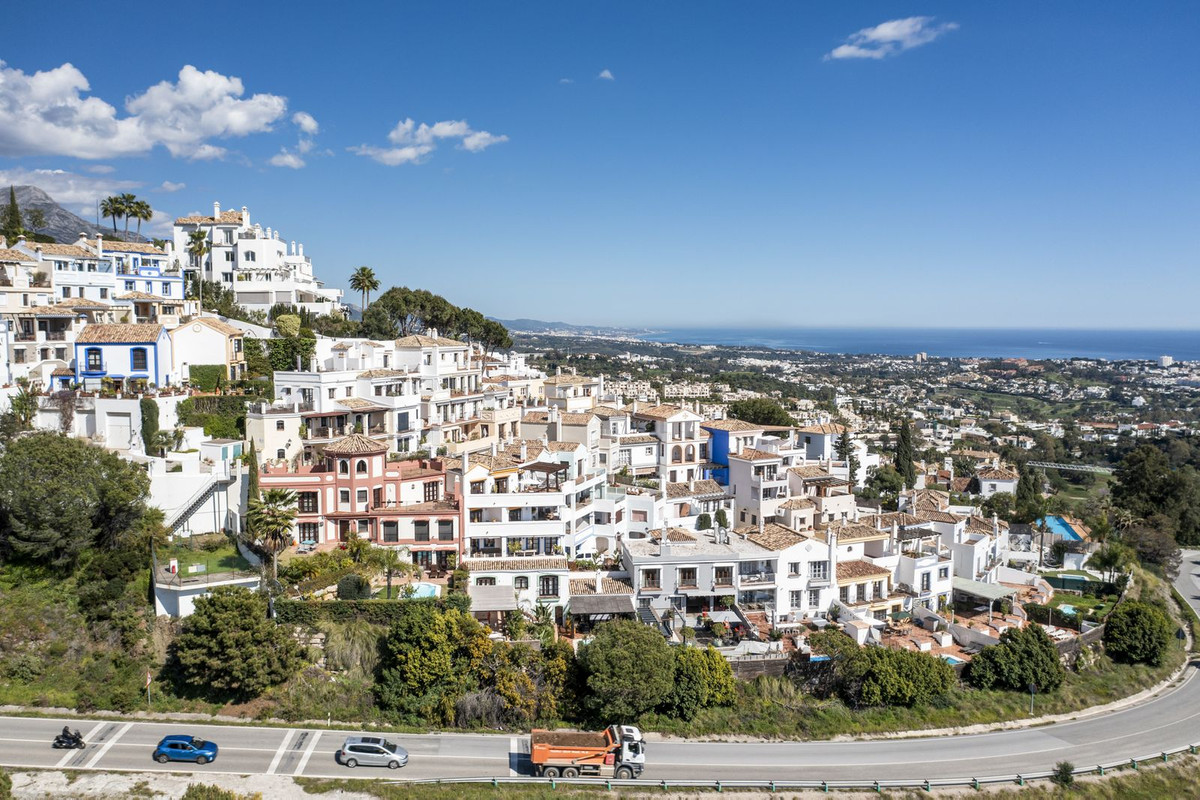 Town House for sale in Benahavis, Málaga, Spain