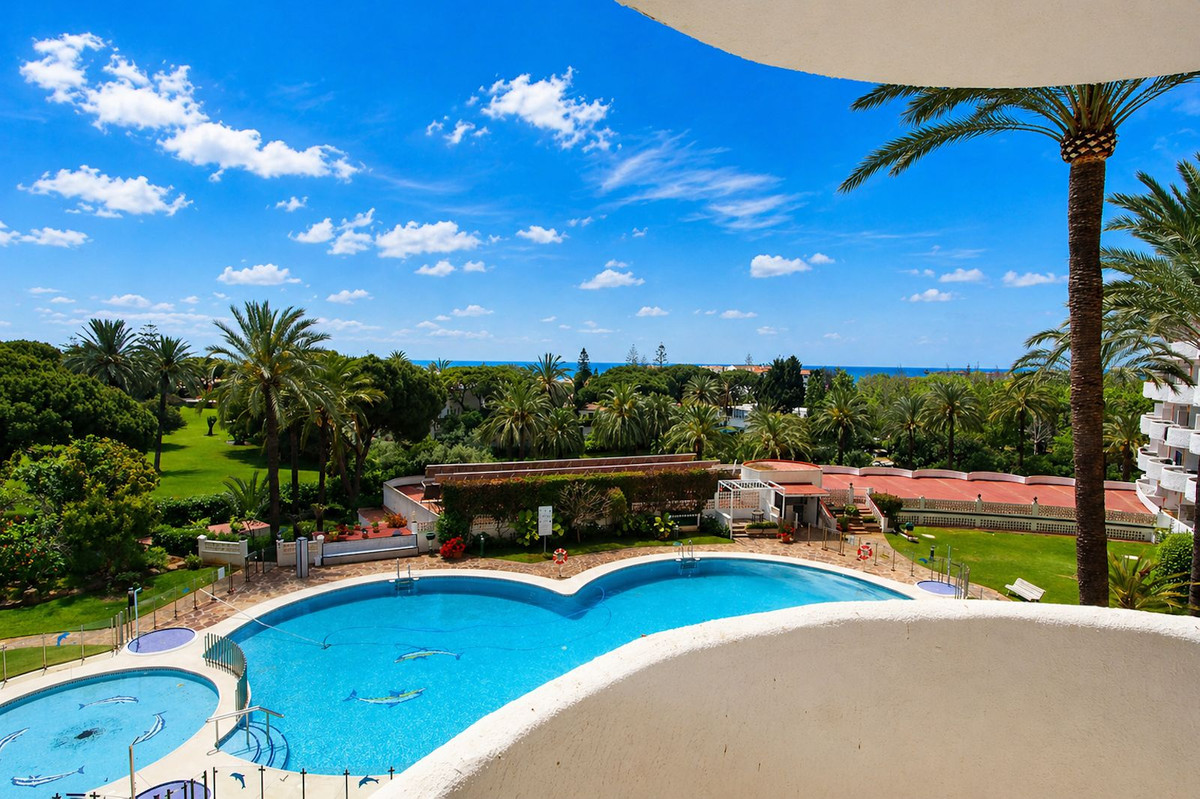 Apartment for sale in Marbesa, Málaga, Spain