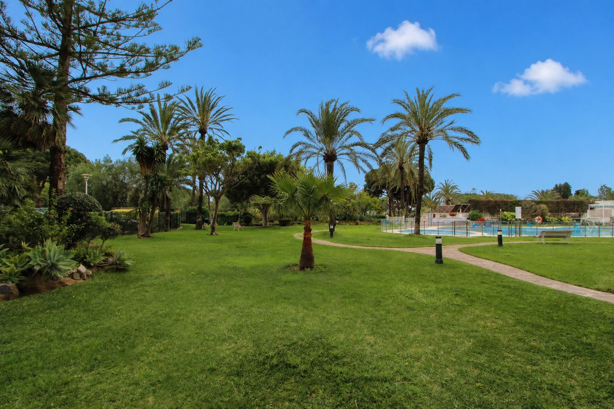 Apartment for sale in Marbesa, Málaga, Spain