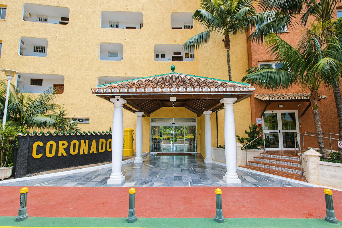 Apartment for sale in Marbesa, Málaga, Spain