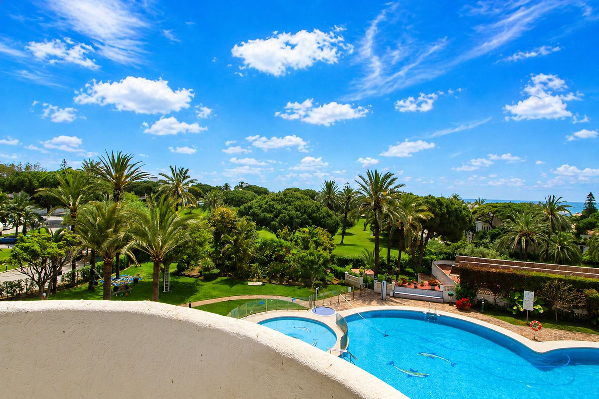 Apartment for sale in Marbesa, Málaga, Spain