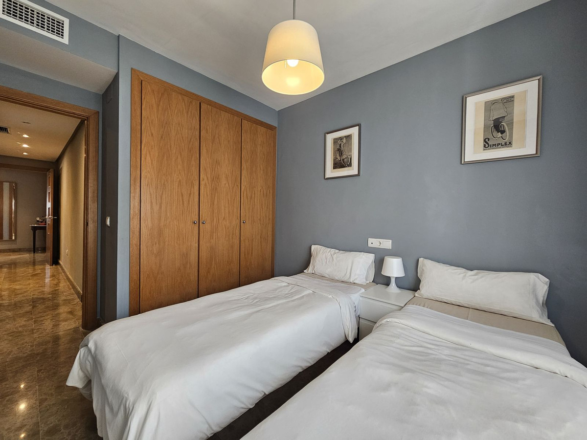 Apartment for sale in Selwo, Málaga, Spain