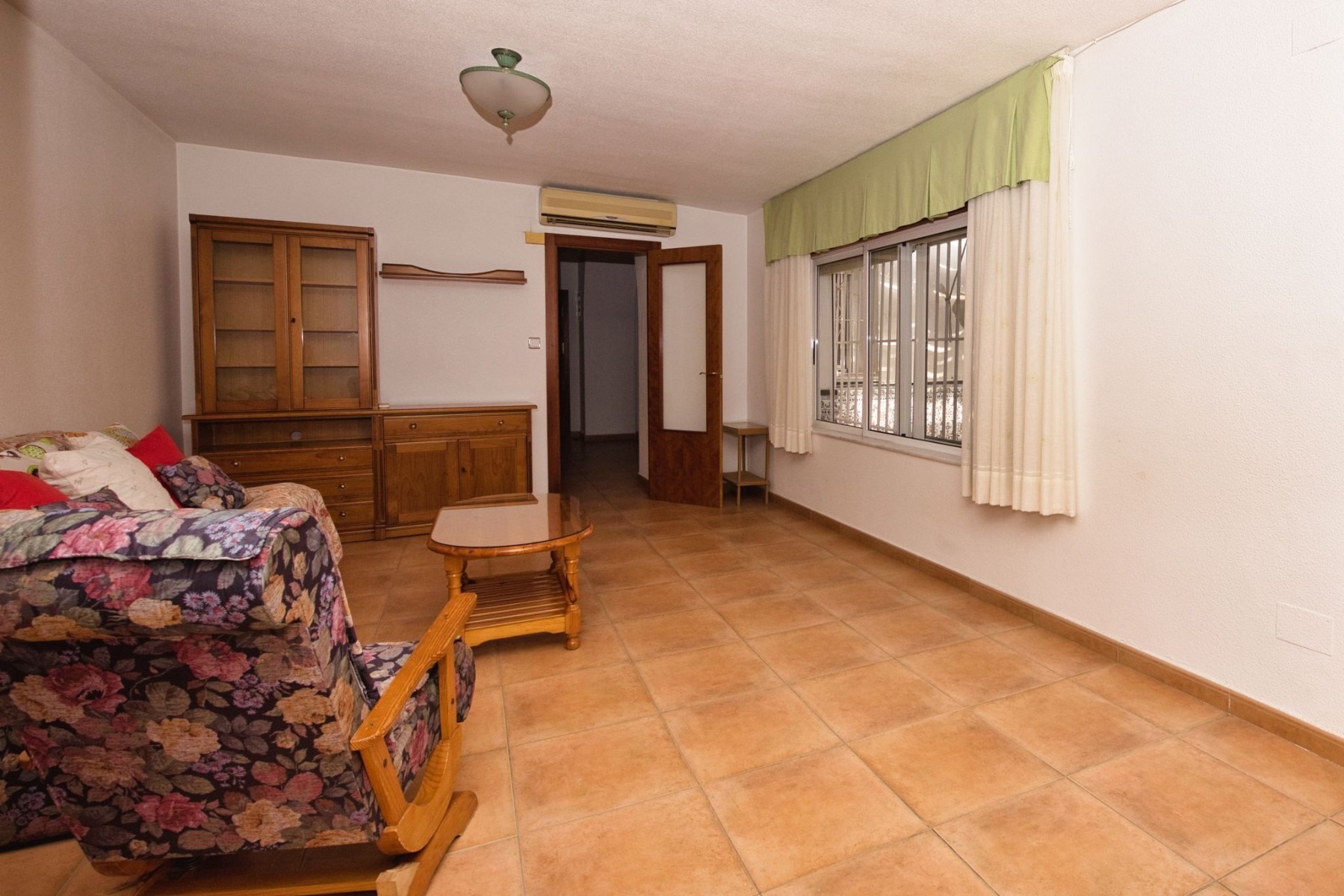 Villa for sale in Benijofar, Alicante, Spain