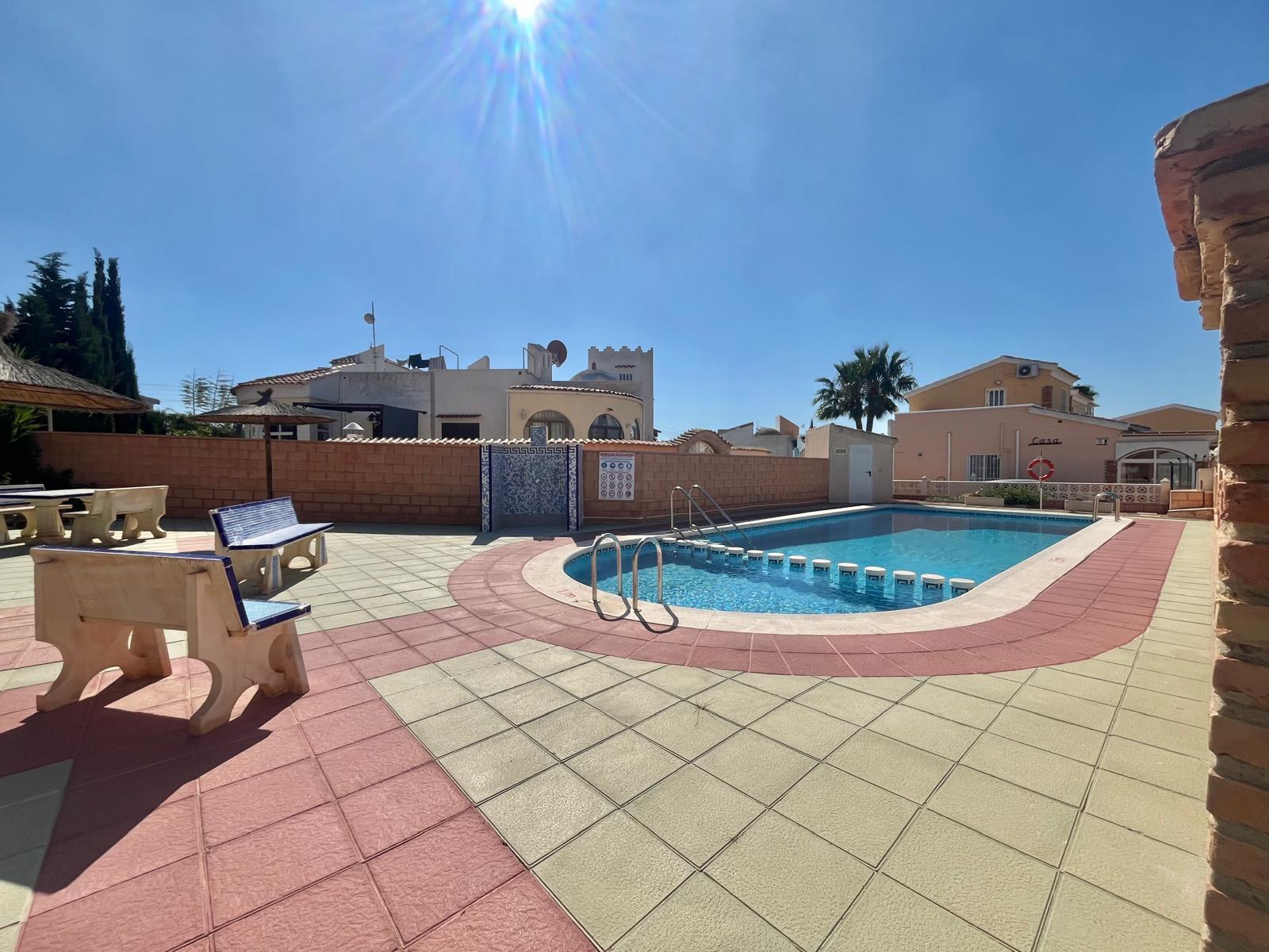 Villa en venta en Orihuela Costa