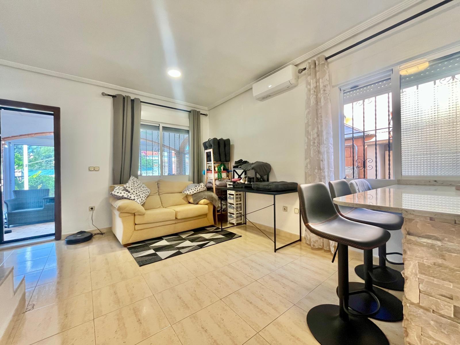 Villa en venta en Orihuela Costa