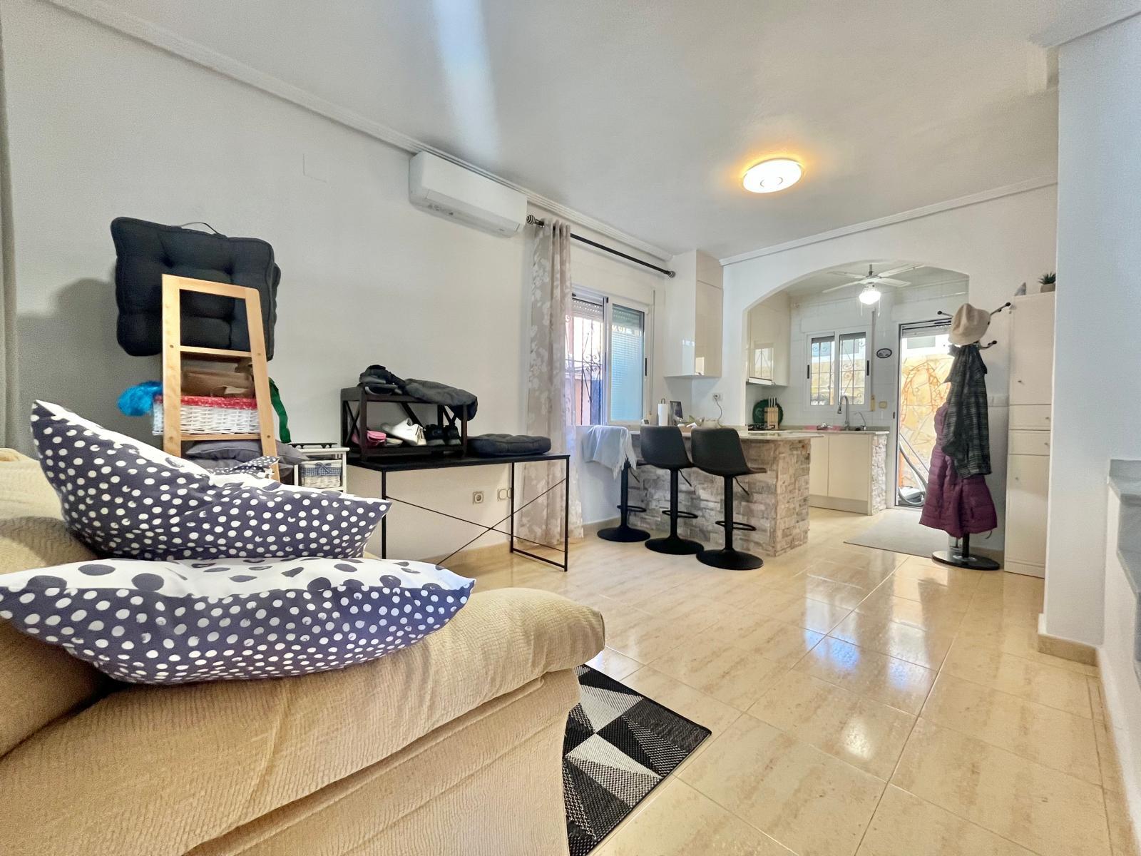 Villa en venta en Orihuela Costa