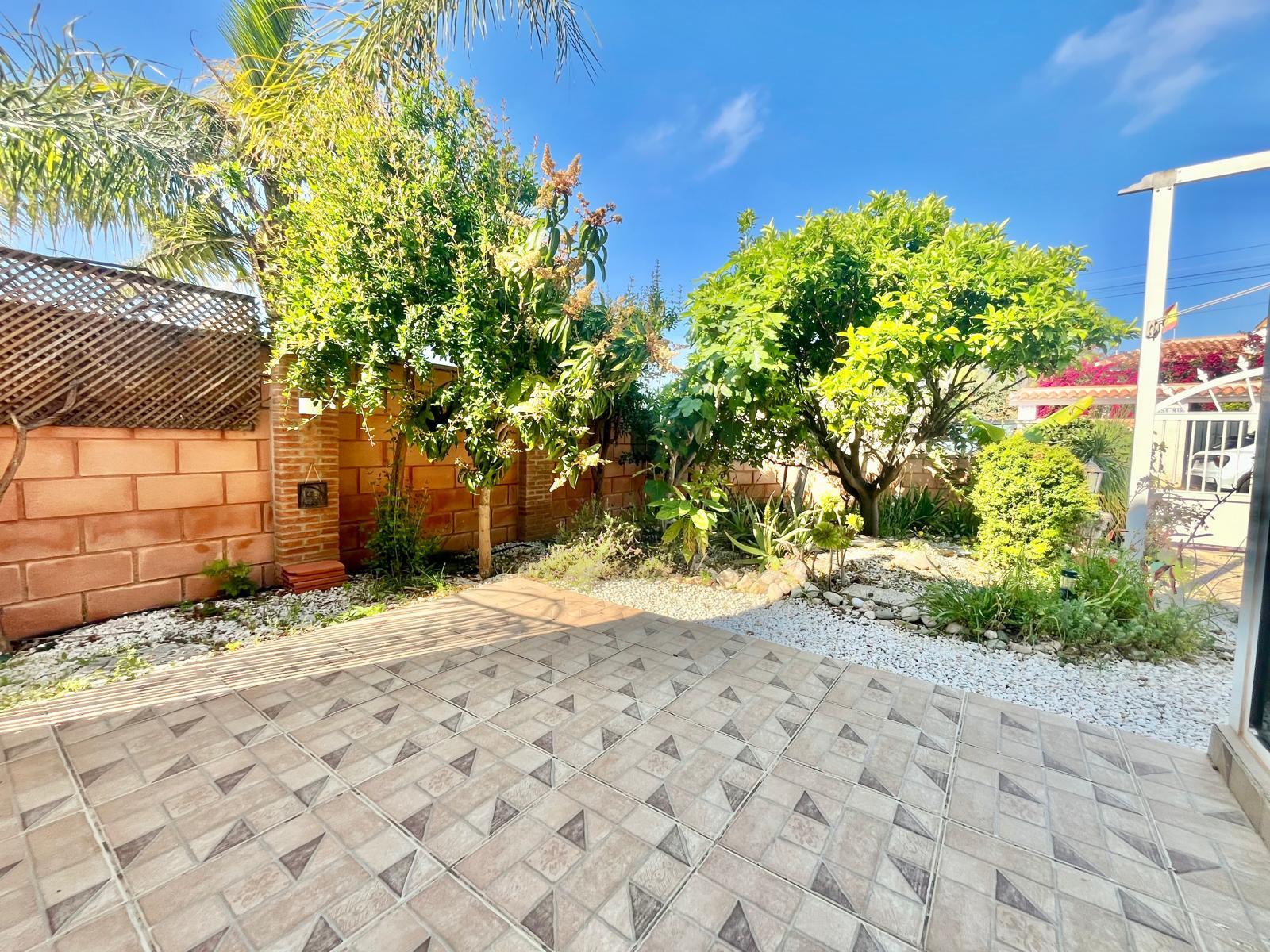 Villa en venta en Orihuela Costa