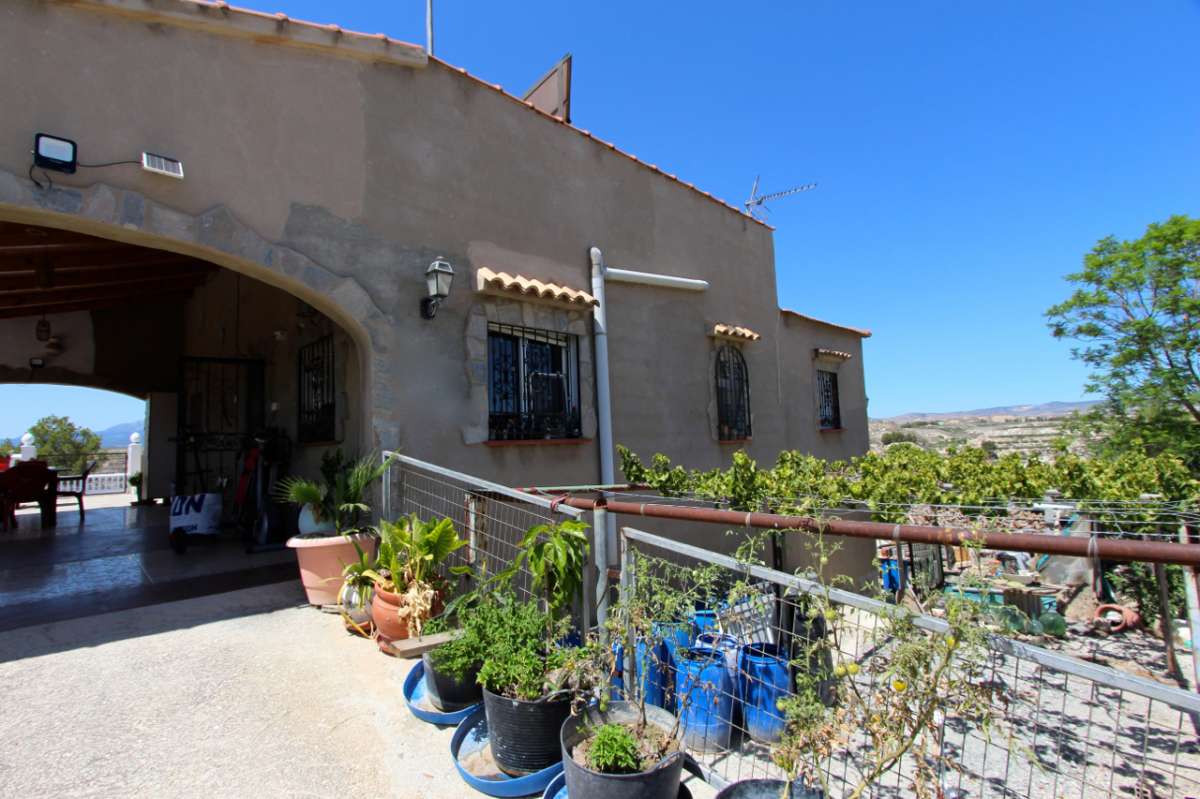 Villa en venta en Albudeite