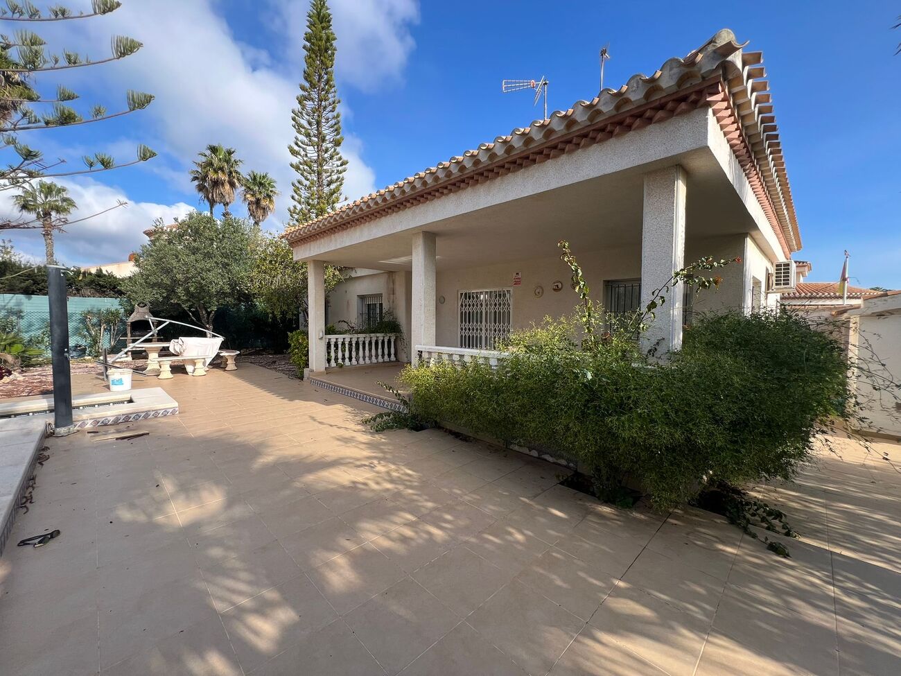 Villa for sale in Playa Flamenca, Alicante, Spain