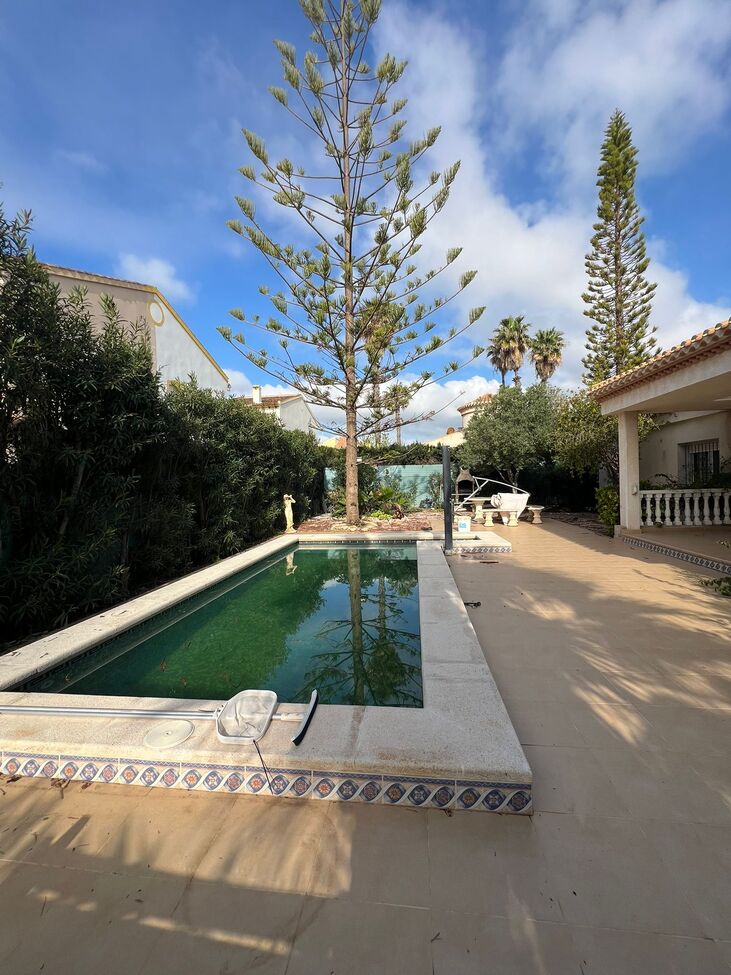 Villa for sale in Playa Flamenca, Alicante, Spain