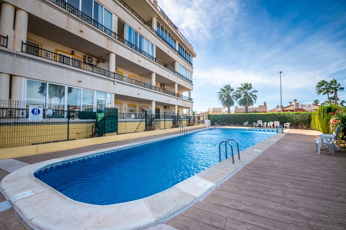 Piso en venta en Orihuela Costa