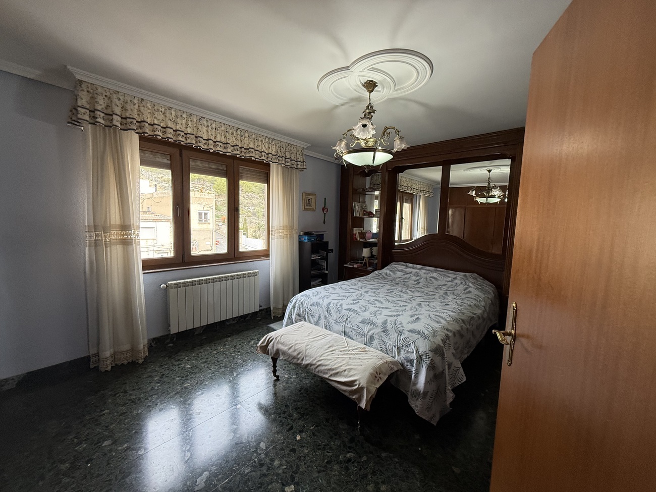 Apartment for sale in Onil, Alicante, Spain