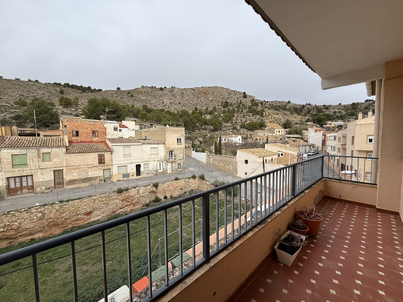 Apartment for sale in Onil, Alicante, Spain