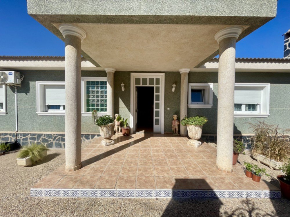 Villa for sale in Ciudad Quesada, Alicante, Spain