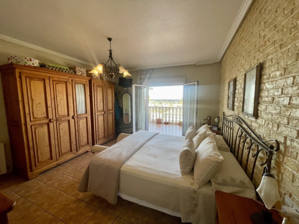 Villa for sale in Ciudad Quesada, Alicante, Spain