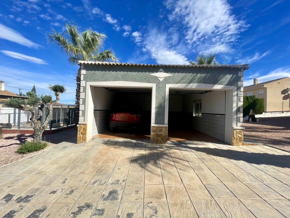Villa for sale in Ciudad Quesada, Alicante, Spain