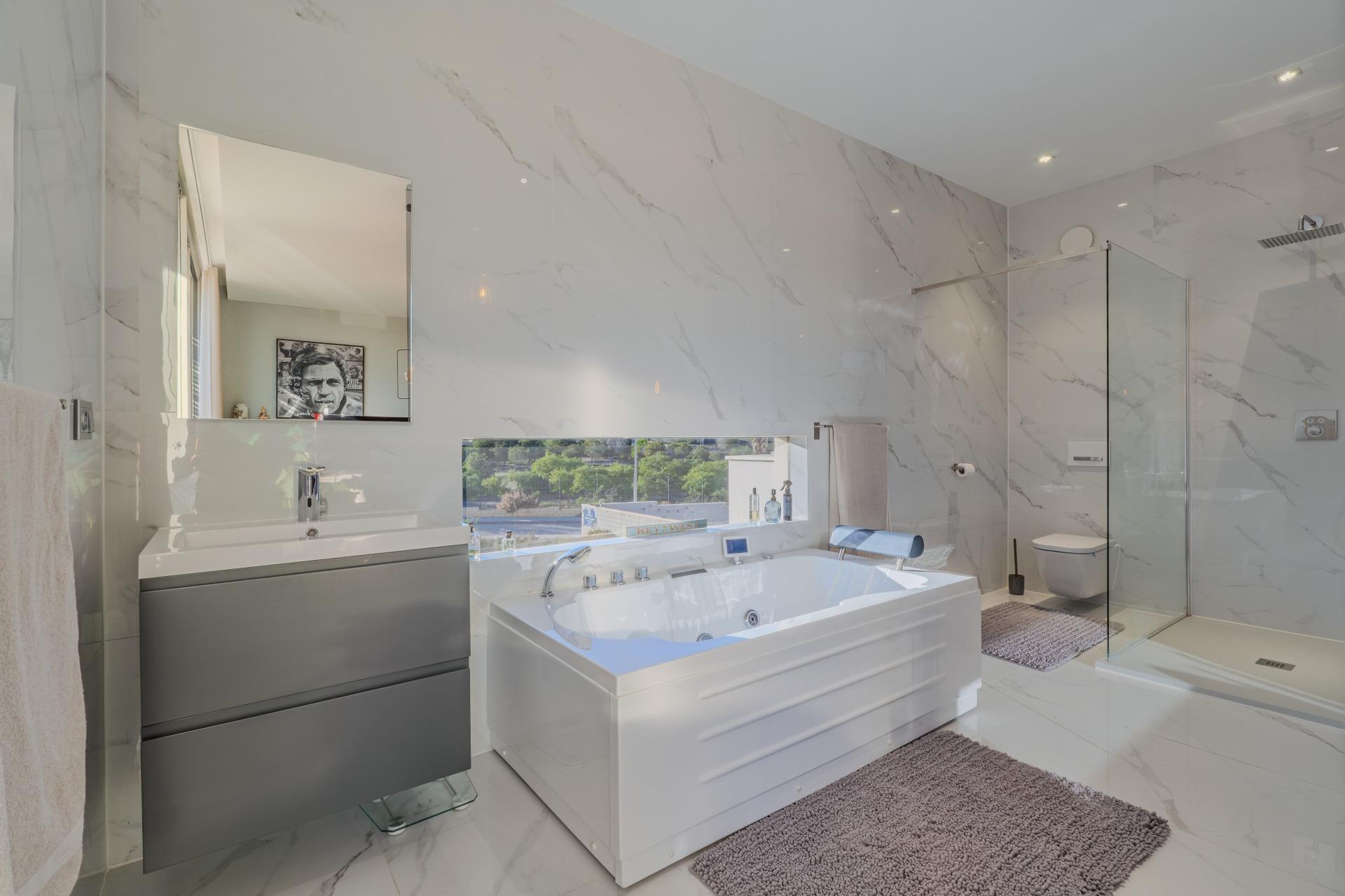 Villa for sale in Benijofar, Alicante, Spain