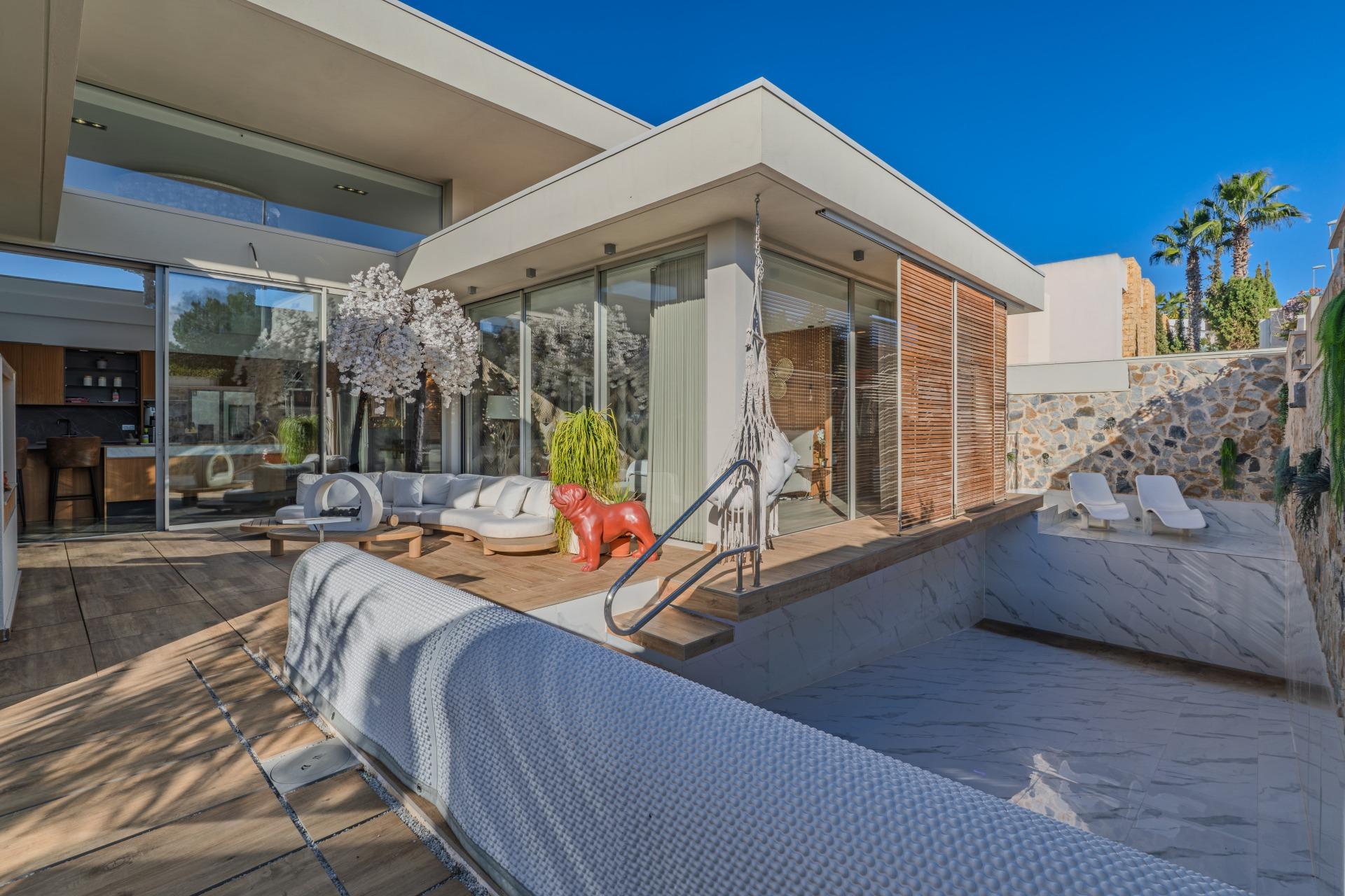 Villa for sale in Benijofar, Alicante, Spain