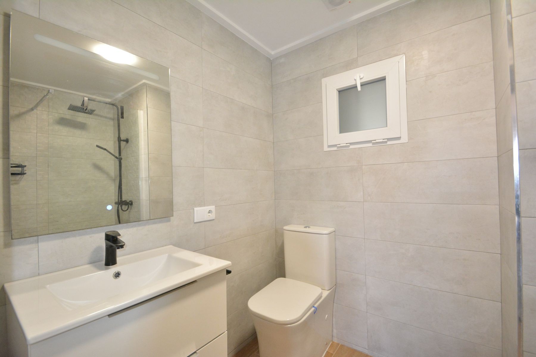 Apartment for sale in Guardamar Del Segura, Alicante, Spain