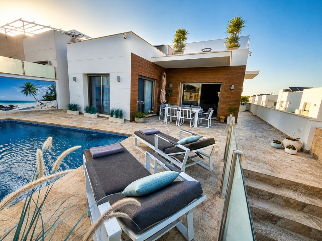 Villa for sale in San Miguel De Salinas, Alicante, Spain