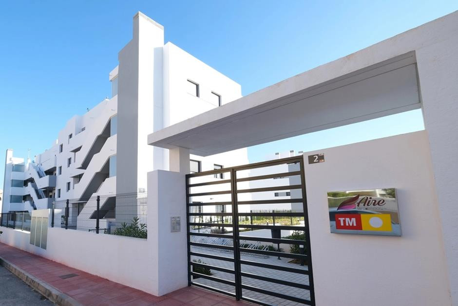 Apartment for sale in Villamartin, Alicante, Spain