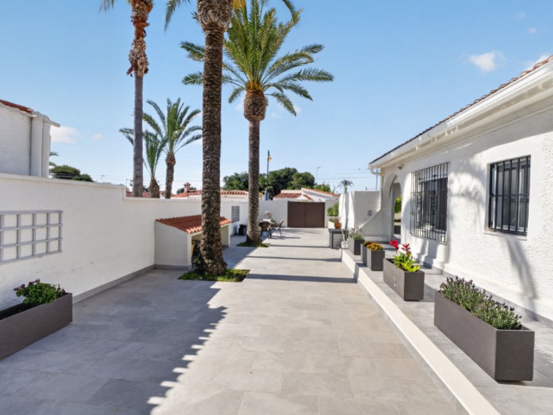 Villa en venta en Torrevieja