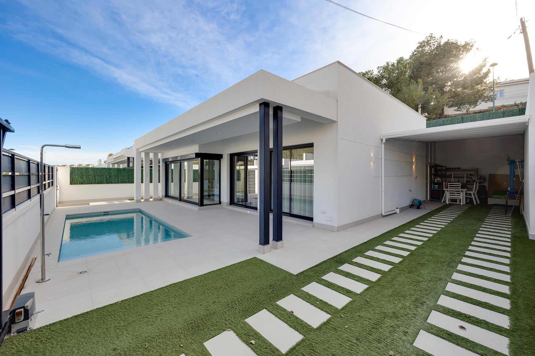 Villa for sale in Pinar De Campoverde, Alicante, Spain